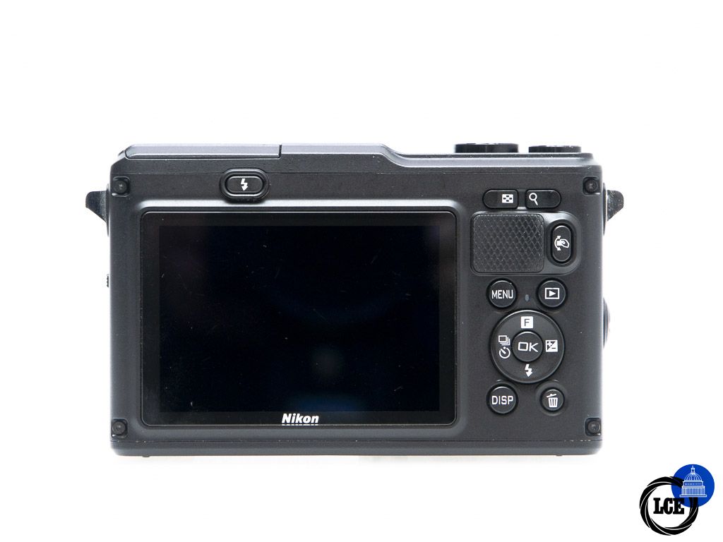 Nikon AW1 + AW 10mm f/2.8