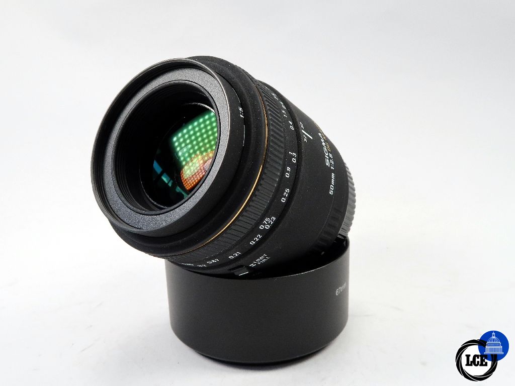 Sigma EF 50mm F2.8 Macro
