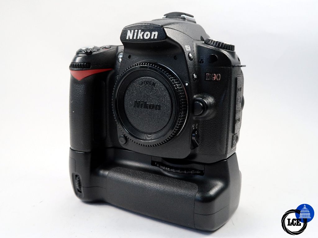 Nikon D90 with Grip