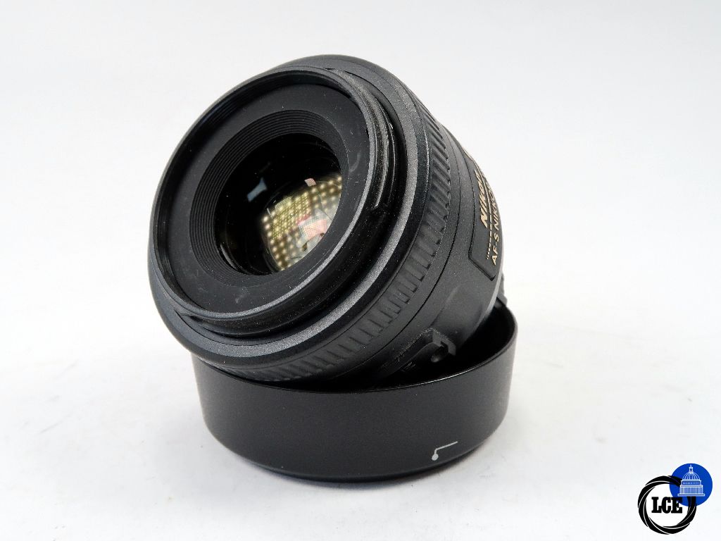 Nikon DX 35mm F1.8 