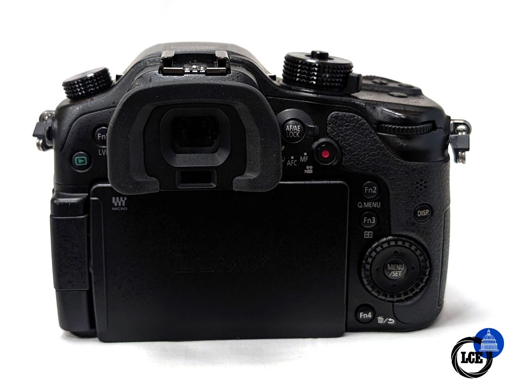 Panasonic Lumix GH4 Body - Very Low 1.1k/SC