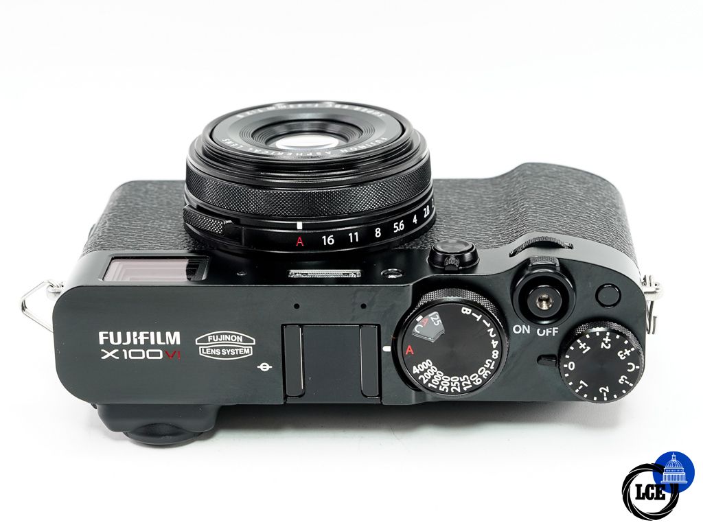 FujiFilm X100 VI Black * BOXED + SPARE BATTERY *