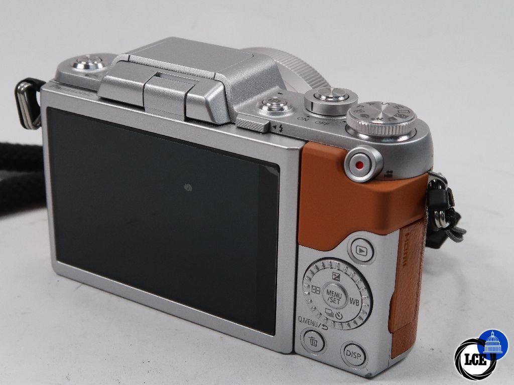 Panasonic Lumix GF7 with 12-32mm f3.5-5.6