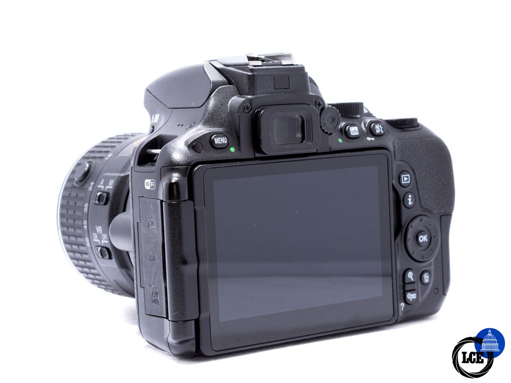 Nikon D5500 + AF-S 18-55mm f3.5-5.6G II *Very low Shutter Count*