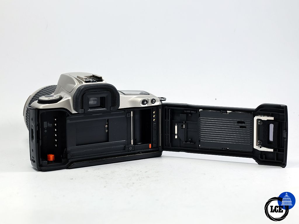 Canon EOS 300 + 28-90mm 