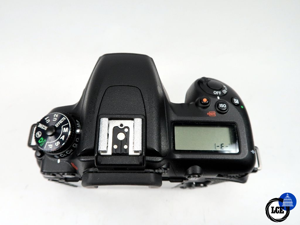 Nikon D7500 Body less than 7.7K shutter count