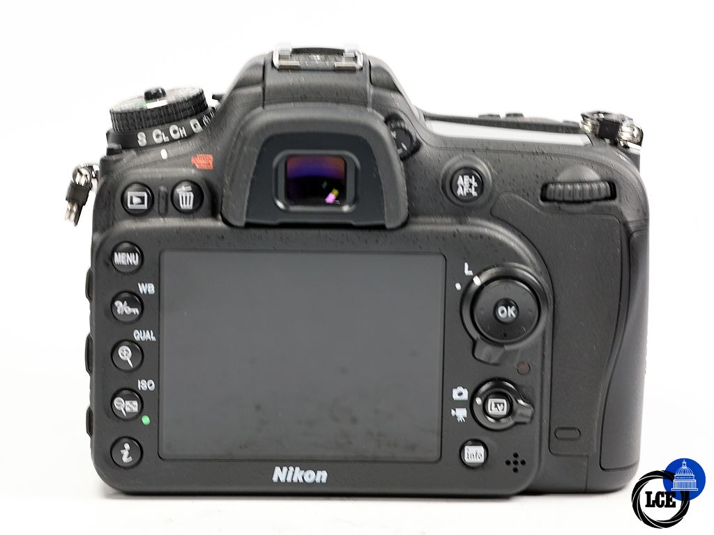 Nikon D7200 BODY *BOXED*