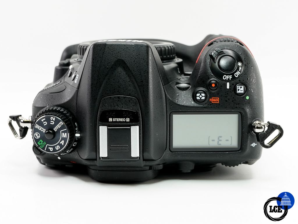 Nikon D7200 Body + MB-D15 Grip