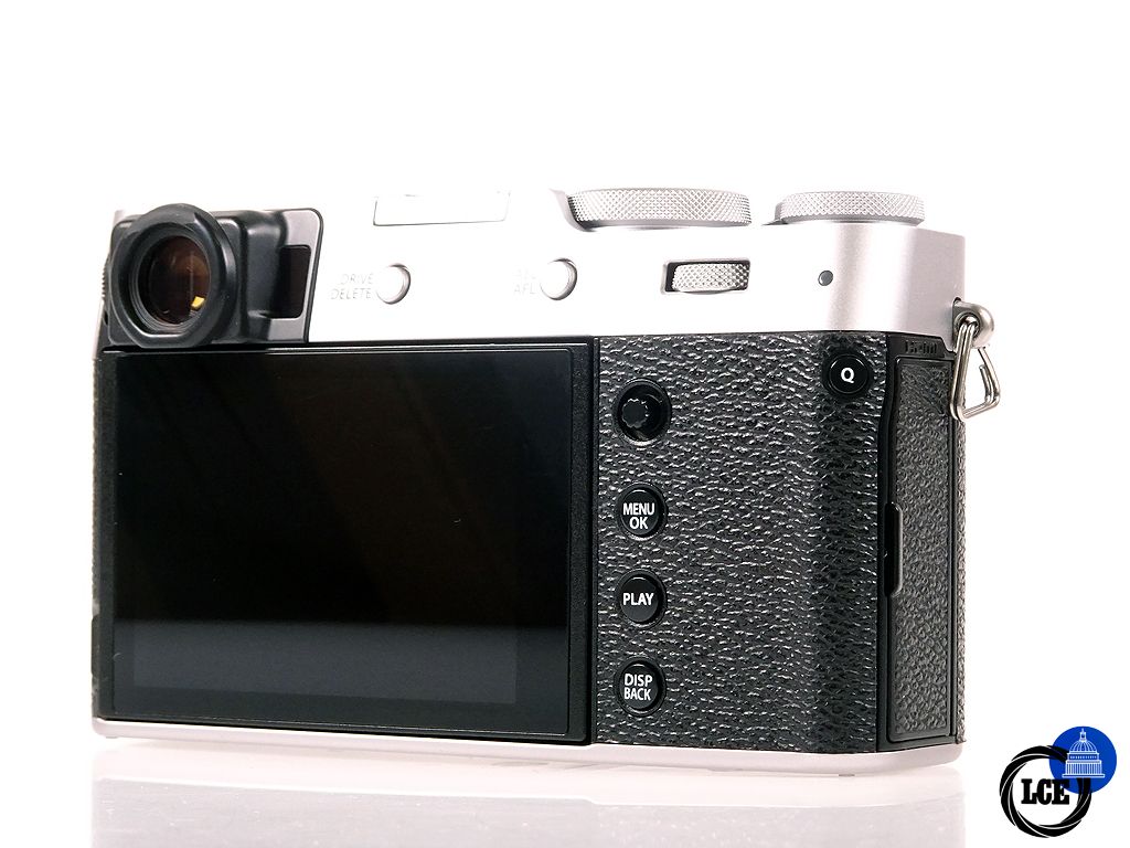 FujiFilm X100V Silver