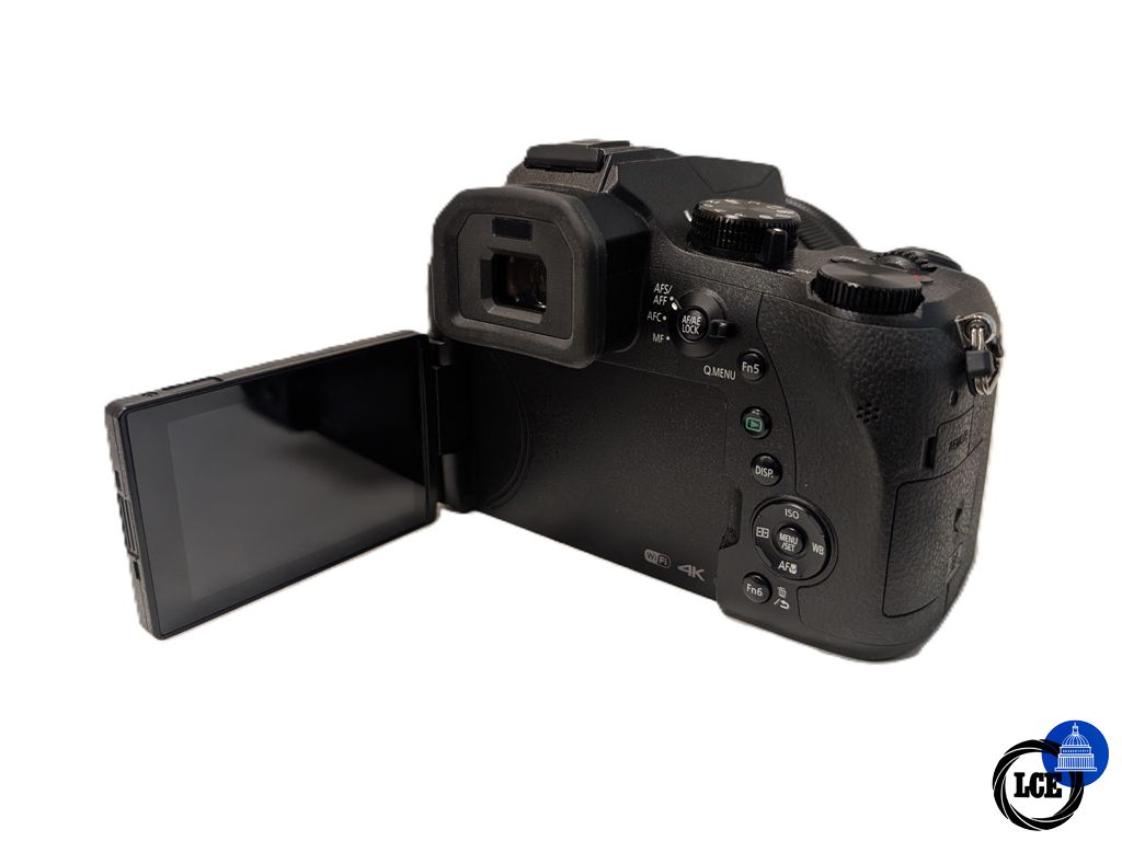 Panasonic Lumix FZ2000 - Low 290 Shutter Count!