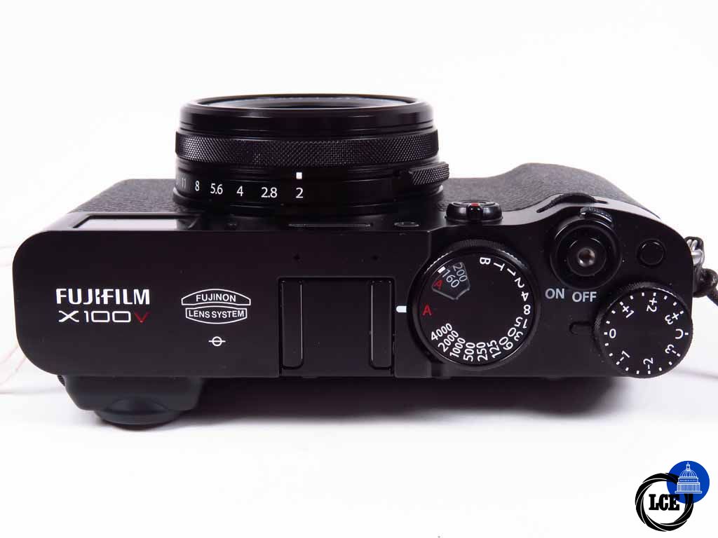 FujiFilm X100V Black