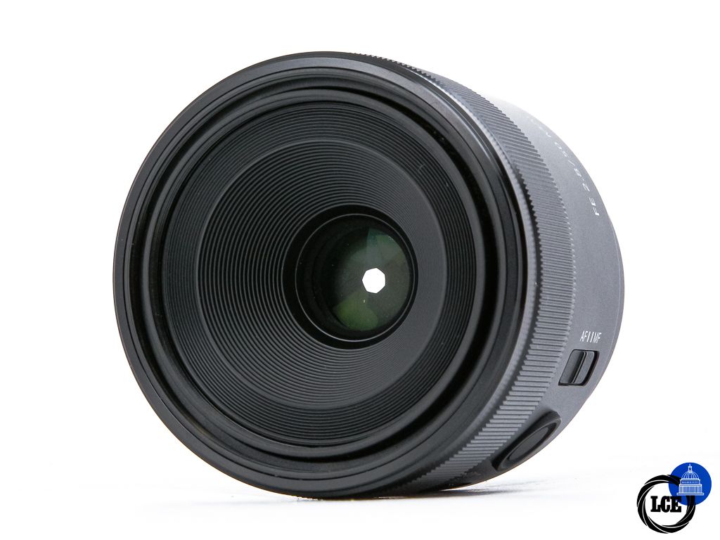 Sony FE 50mm f2.8 Macro 
