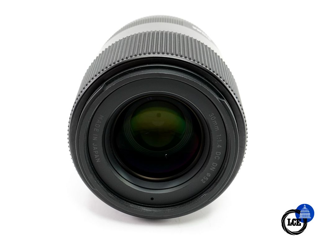 Sigma 30mm F1.4 DC DN * BOXED *