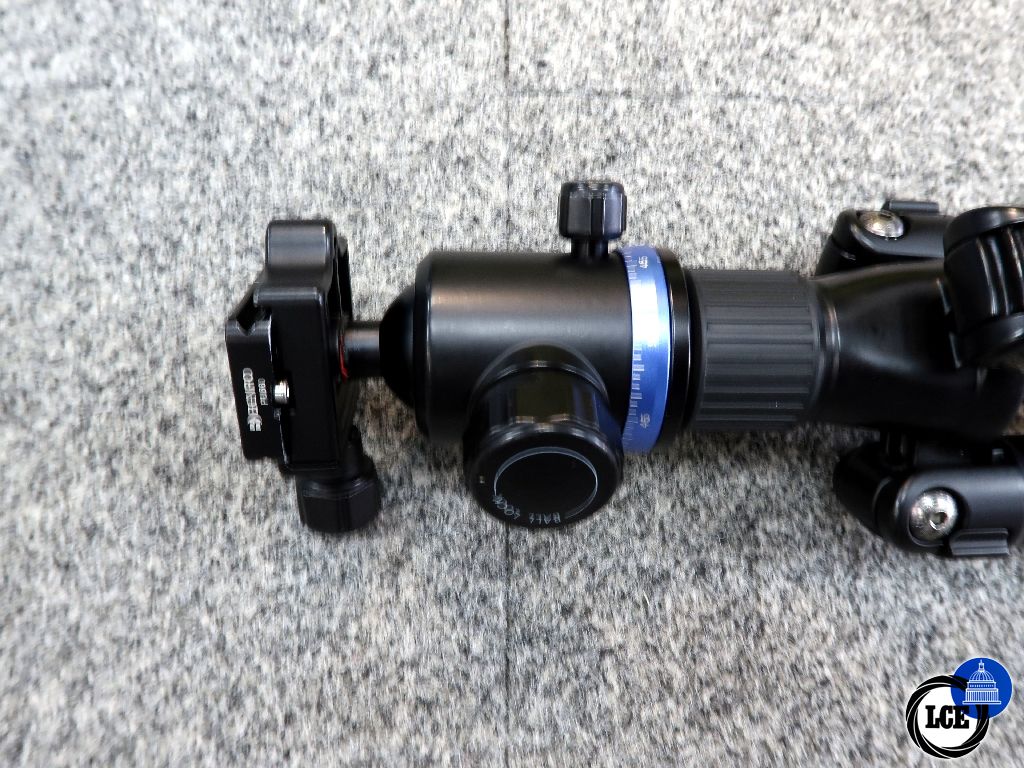 Benro FIF28C tripod + IB2 head