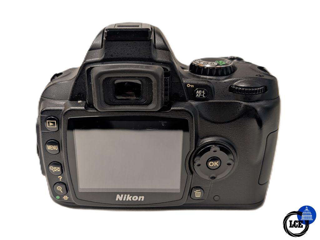 Nikon D40 Body - Read Description