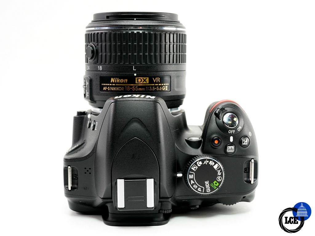 Nikon D3200 + AF-S 18-55mm F3.5-5.6G VR II * BOXED & LOW COUNT *