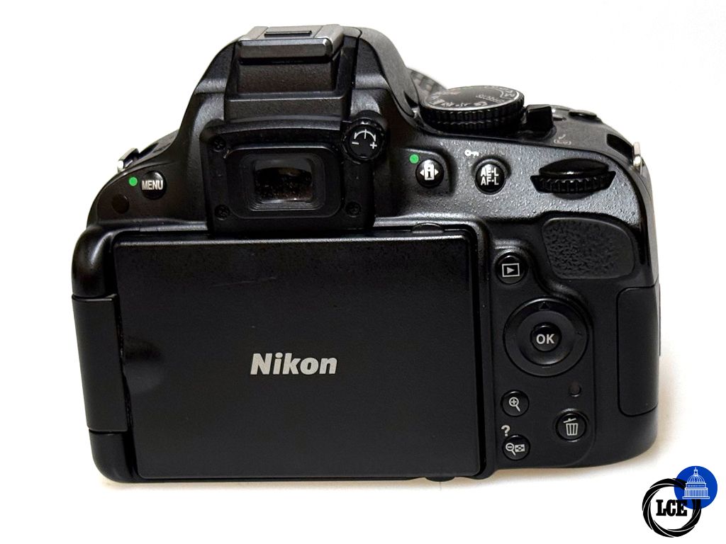 Nikon D5100 + 18-55mm VR
