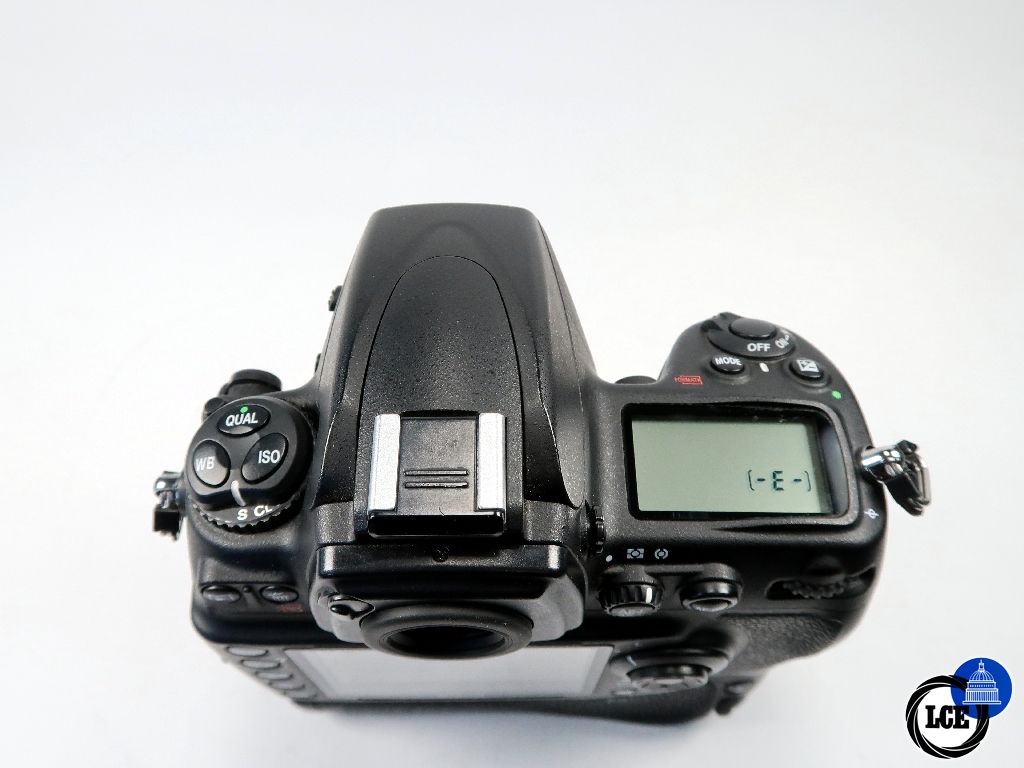 Nikon D700 + grip shutter count 11k