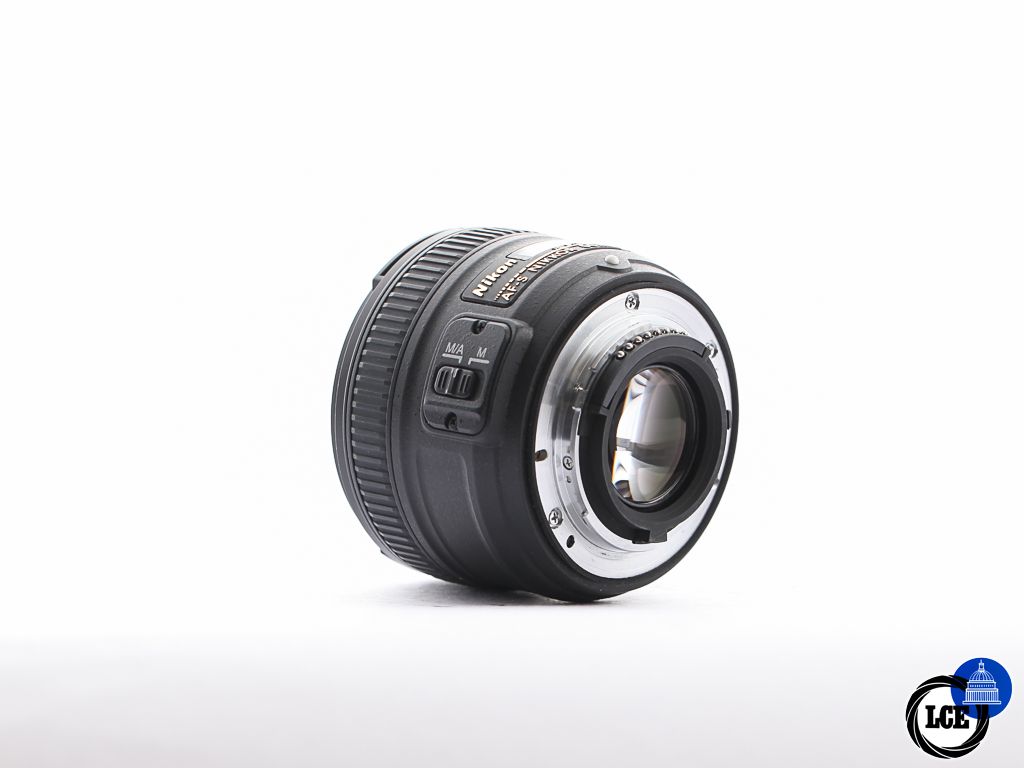 Nikon AF-S 50mm f/1.8G [4*] | 1018331