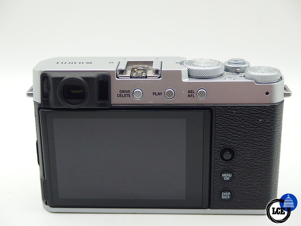 FujiFilm X-E4 Silver body