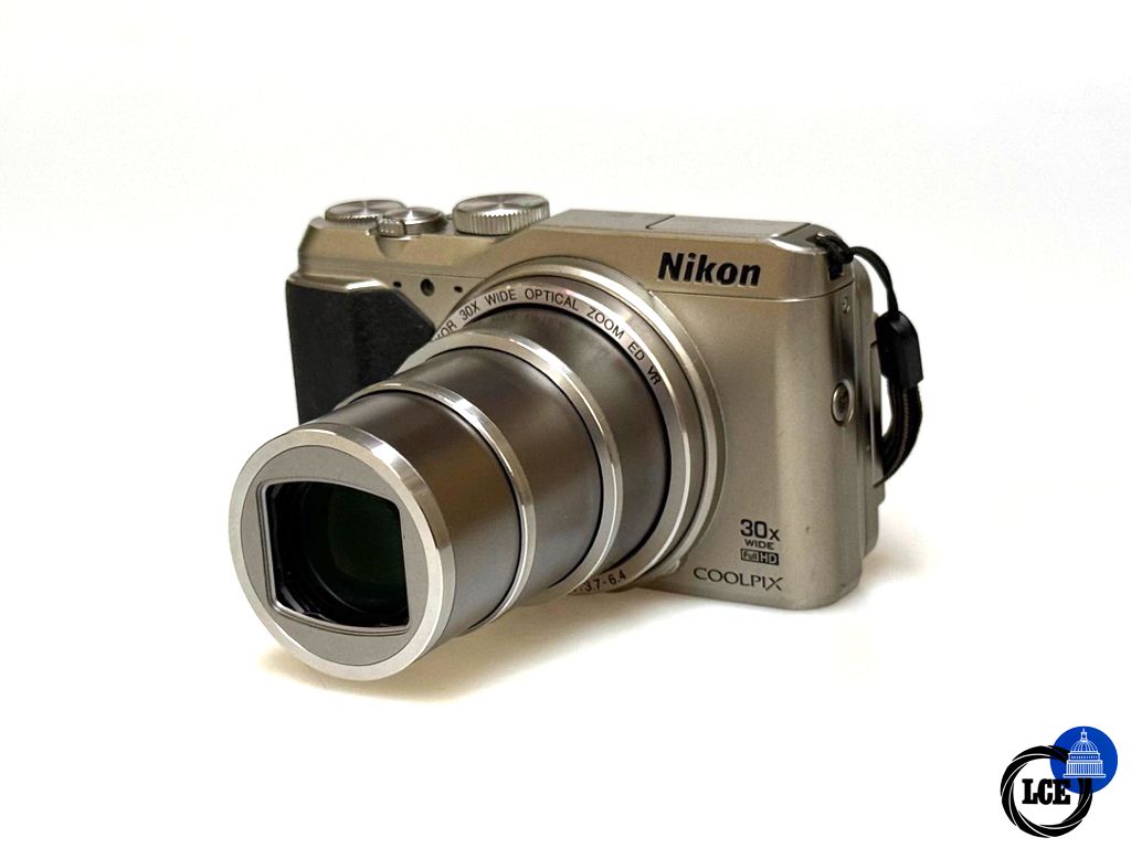 Nikon Coolpix S9900