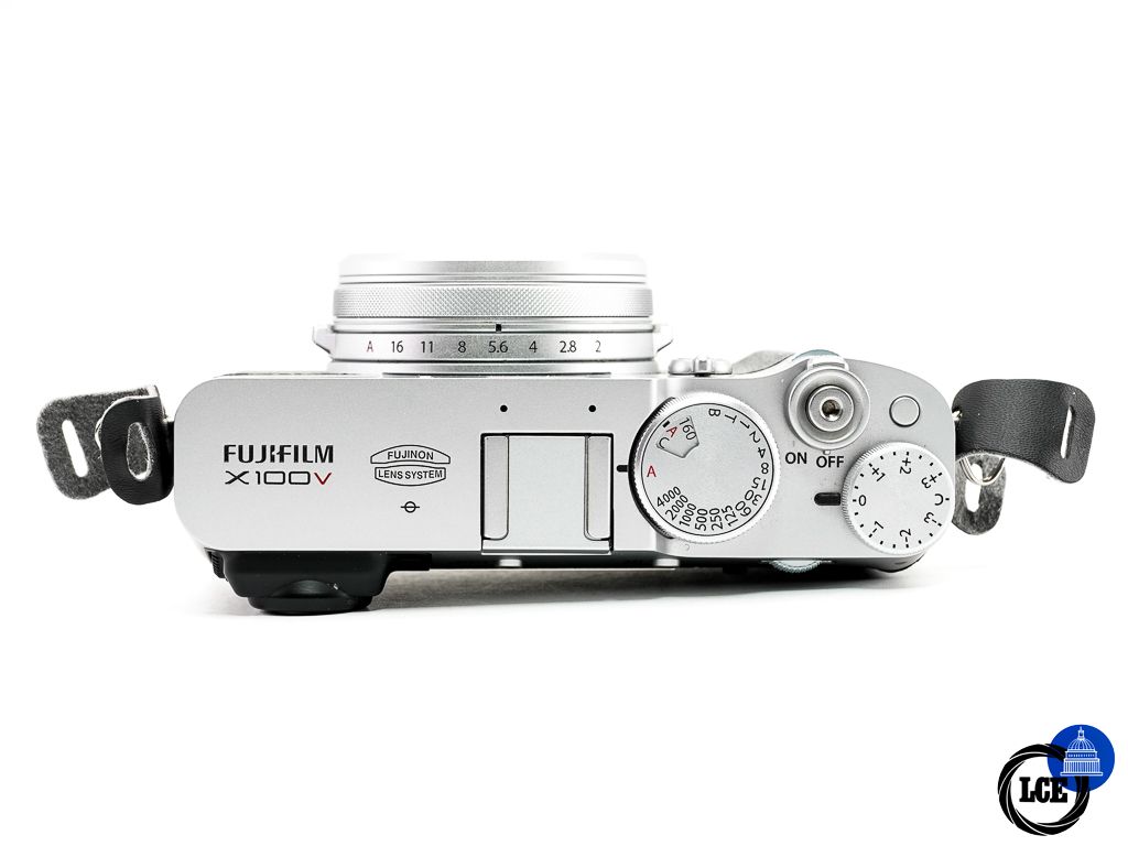 FujiFilm X100V Silver  * BOXED / SHUTTER COUNT 2.5K *