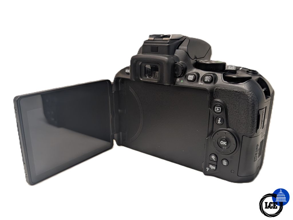 Nikon D5600 Body - Low 7300 Shutter Count 