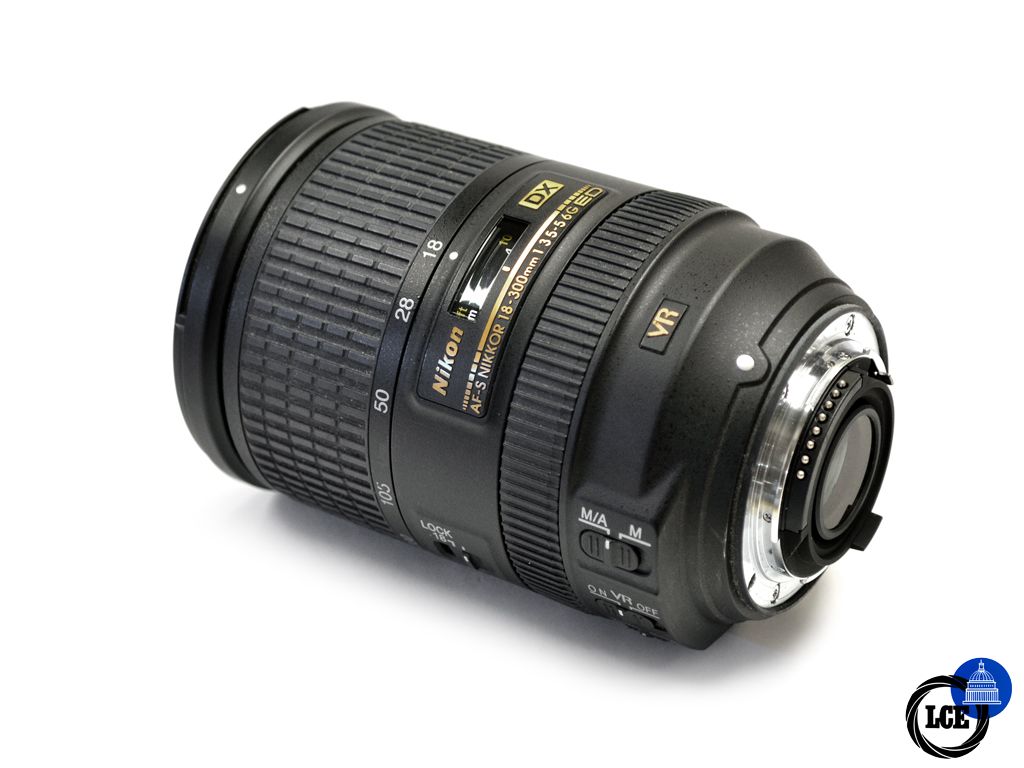Nikon AF-S 18-300mm f3.5-5.6G ED VR DX