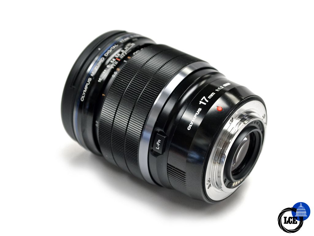 Olympus 17mm f1.2 Pro 