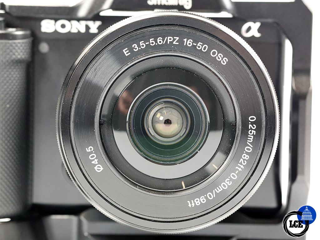 Sony ZV-E10 +16-55mm f/3.5-5.6 & SmallRig cage *Boxed* | 1277523 