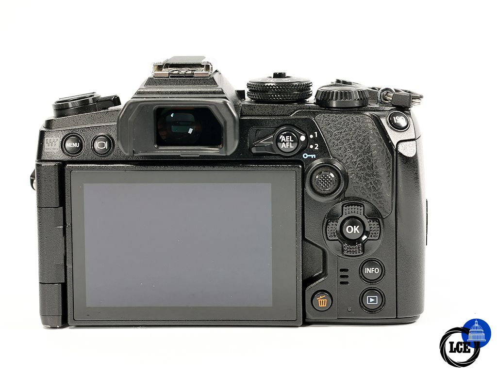 Olympus E-M1 III BODY *BOXED*