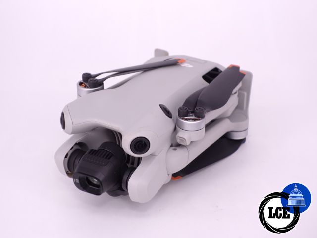 DJI DJI Mini 4 FlyMore Combo kit
