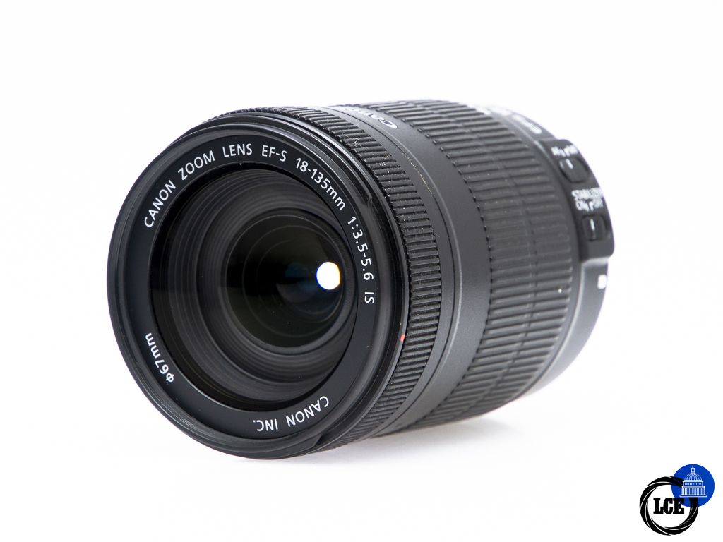 Canon EF-S 18-135mm f/3.5-5.6 IS 