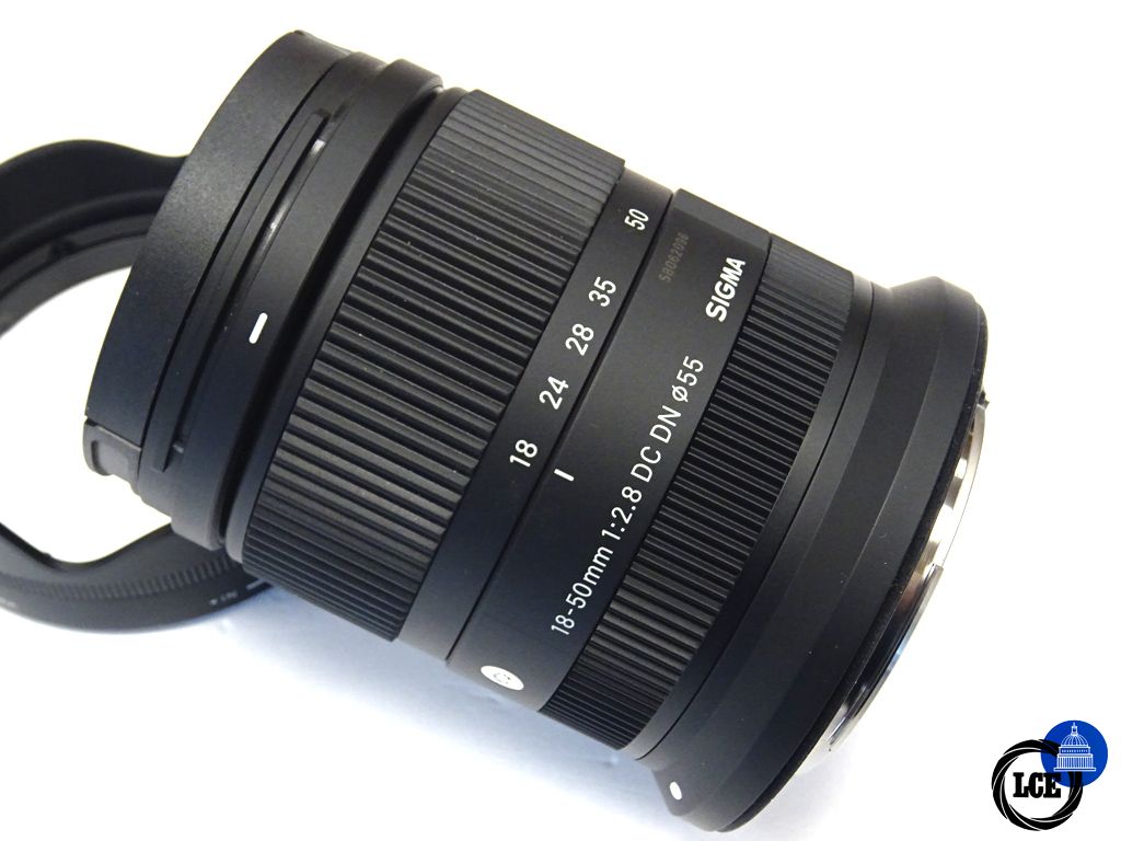 Sigma 18-50mm f2.8 DC DN. Canon RF-S Fit