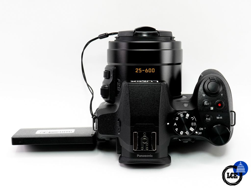 Panasonic FZ330 