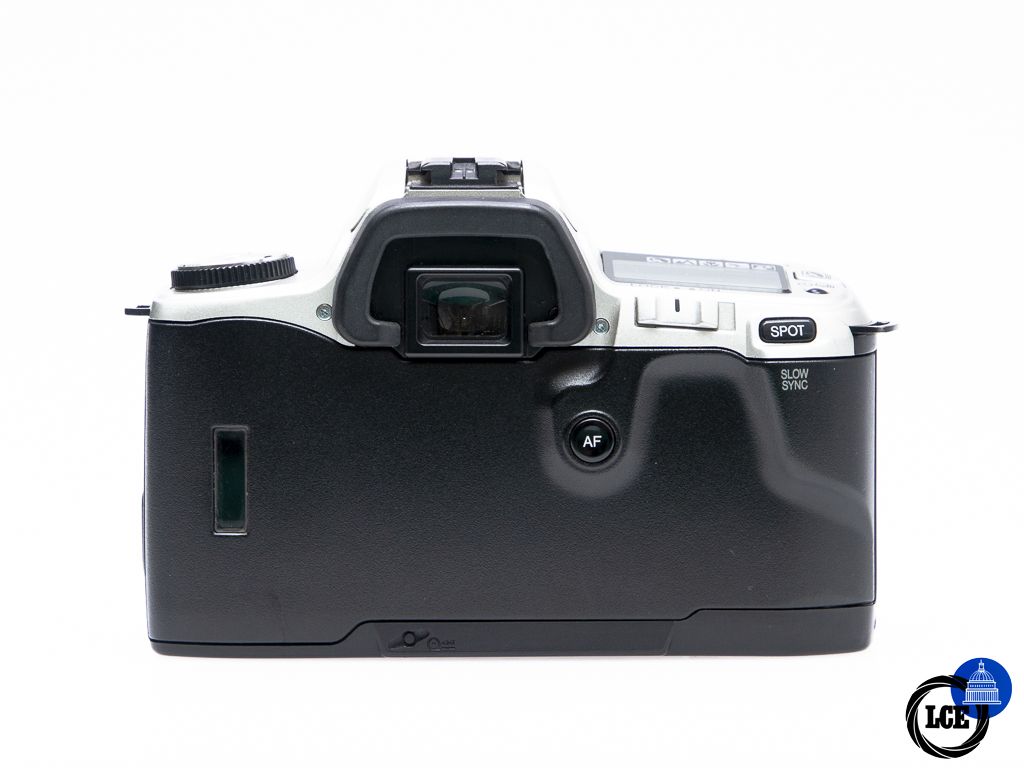 Minolta Dynax 505si + 28-80mm f/3.5-5.6