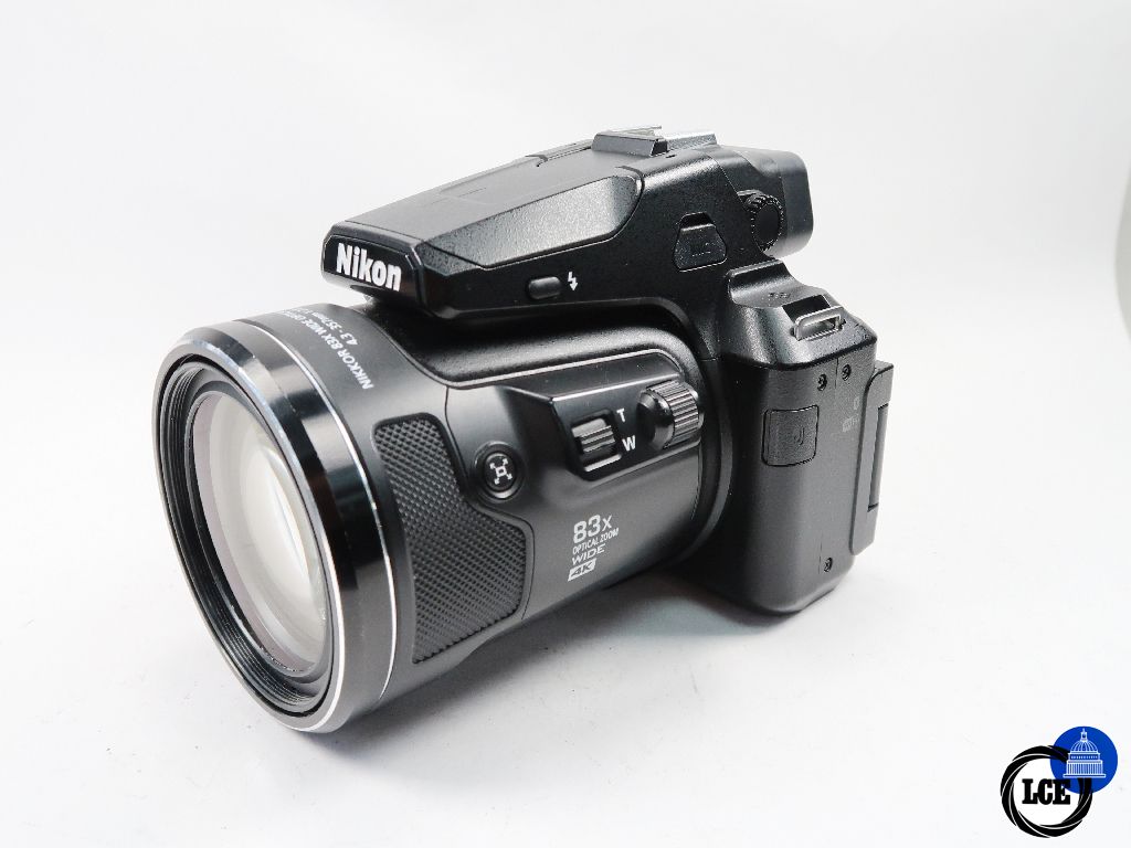Nikon P950 