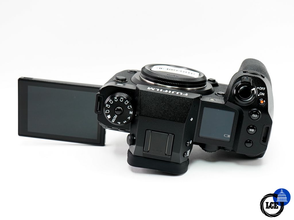 FujiFilm X-H2s Body * BOXED *
