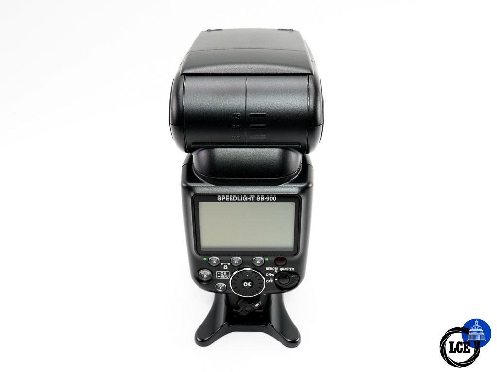 Nikon SB-900 Speedlight * MINT & BOXED *