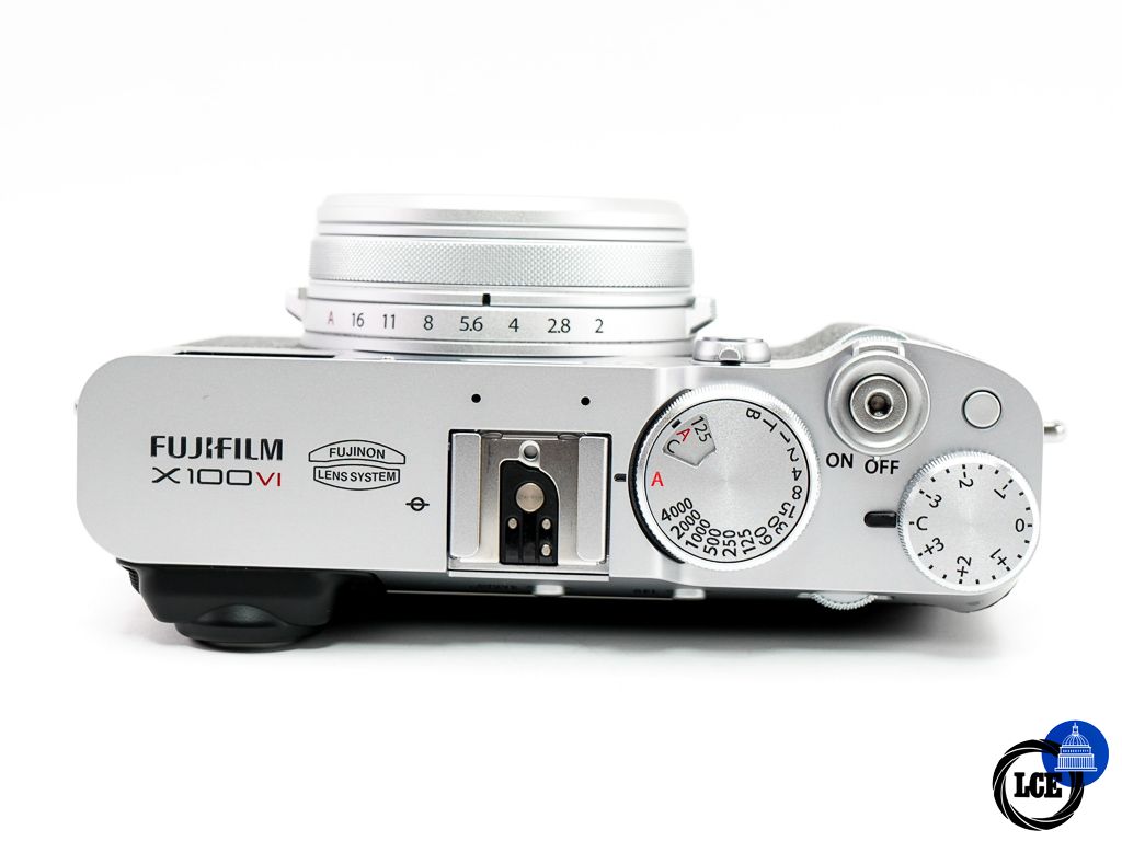 FujiFilm X100VI Silver * BOXED * 