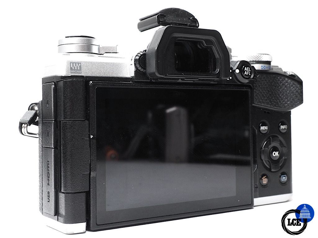 Olympus OM- D E-M5 III