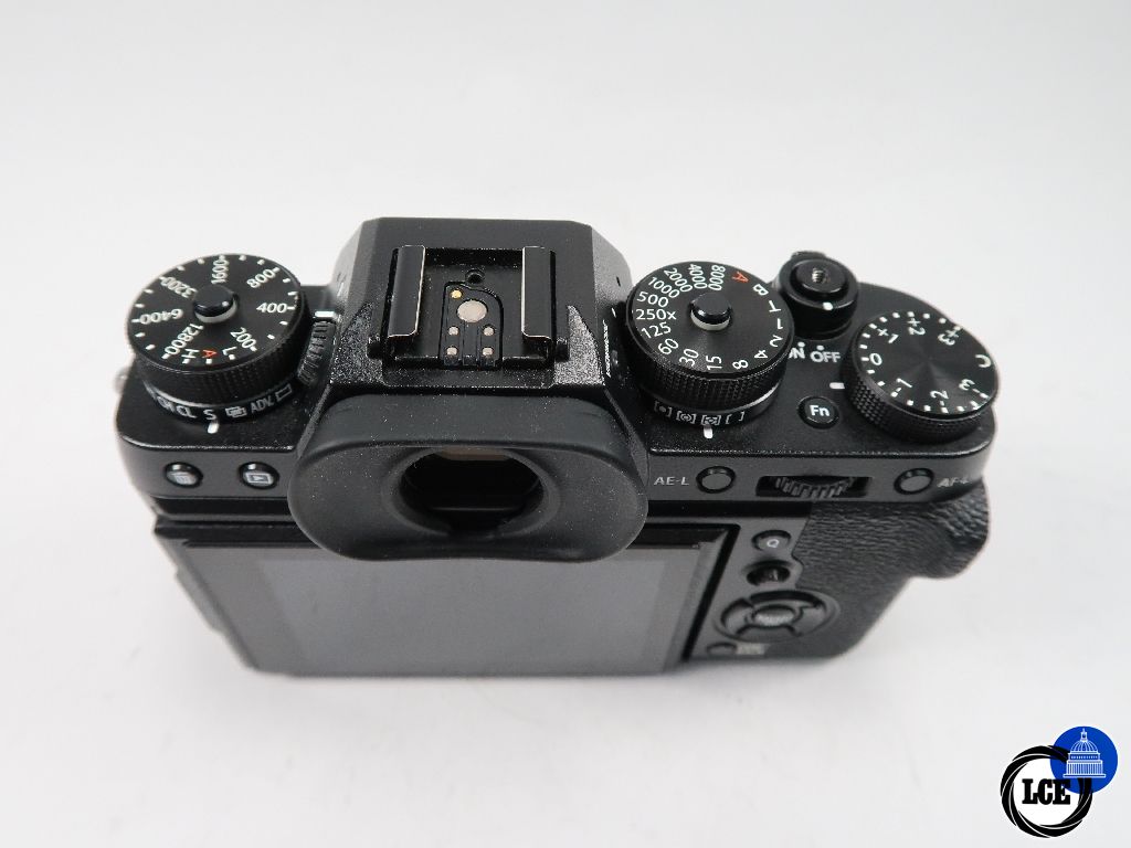 FujiFilm X-T2 Body shutter count 16,347