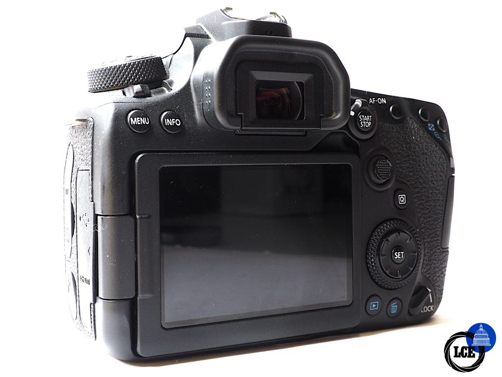Canon EOS 90D