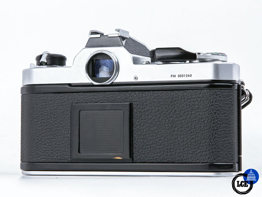 Nikon FM + 50mm f1.8