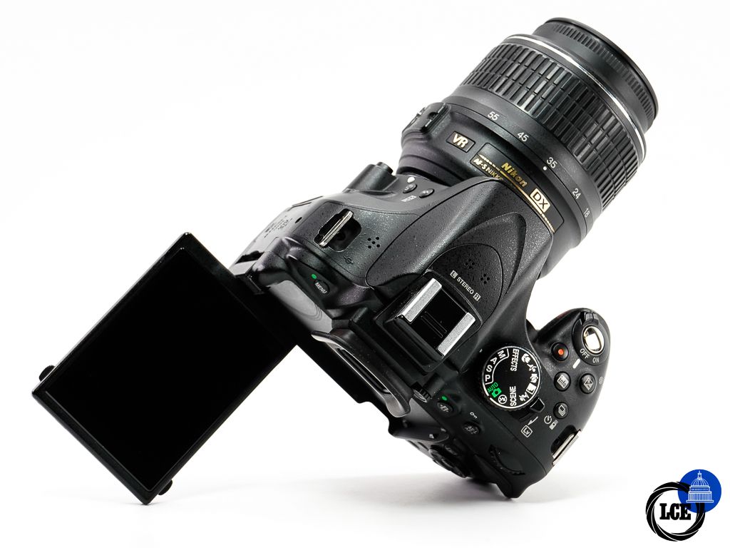 Nikon D5200 + AF-S 18-55mm F3.5-5.6G DX VR