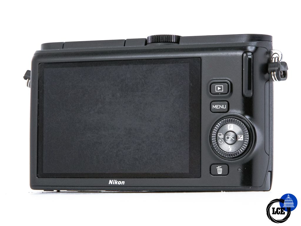 Nikon 1 J3 + 10-30mm VR **2k Shutter Count**