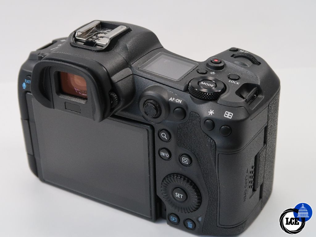 Canon EOS R5 Body shutter count less than 2k 0% wear