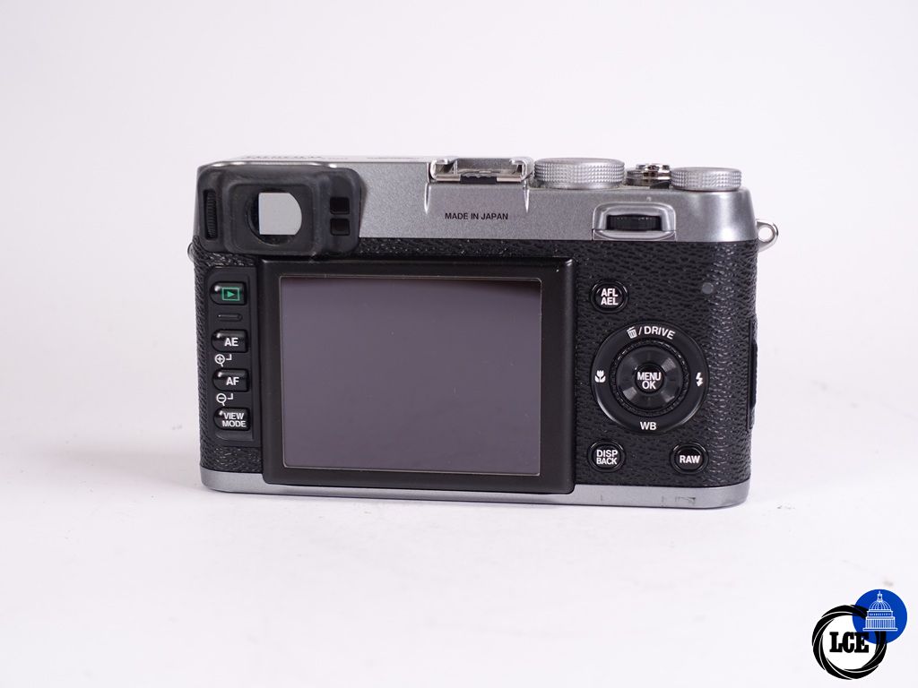 FujiFilm X100 Silver