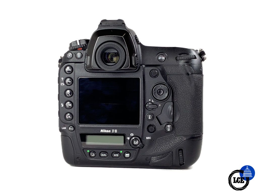 Nikon D5 XQD body