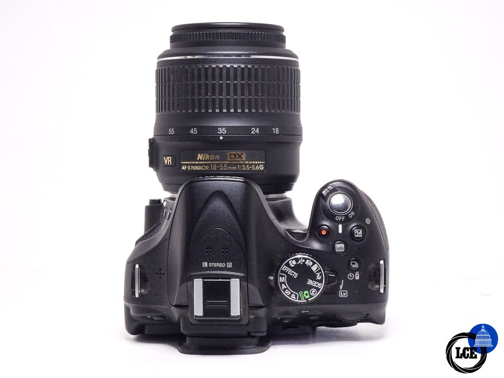Nikon D5200 + 18-55mm f/3.5-5.6G DX AF-S